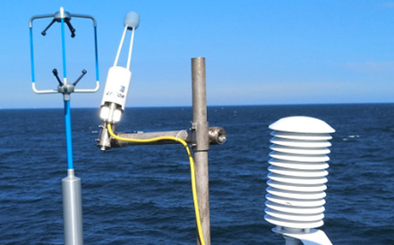 Ship borne eddy flux observation system